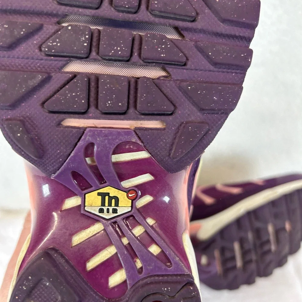 Nike Air Max Plus TN Purple Pink Gradient Sunset Running Shoes AV7962-600 SZ 6.5